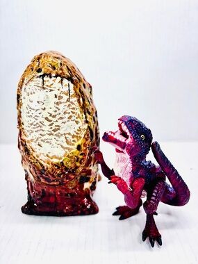 1998 Godzilla Baby Hatchling Egg With Figure Trendmasters Toho Kaiju Toy